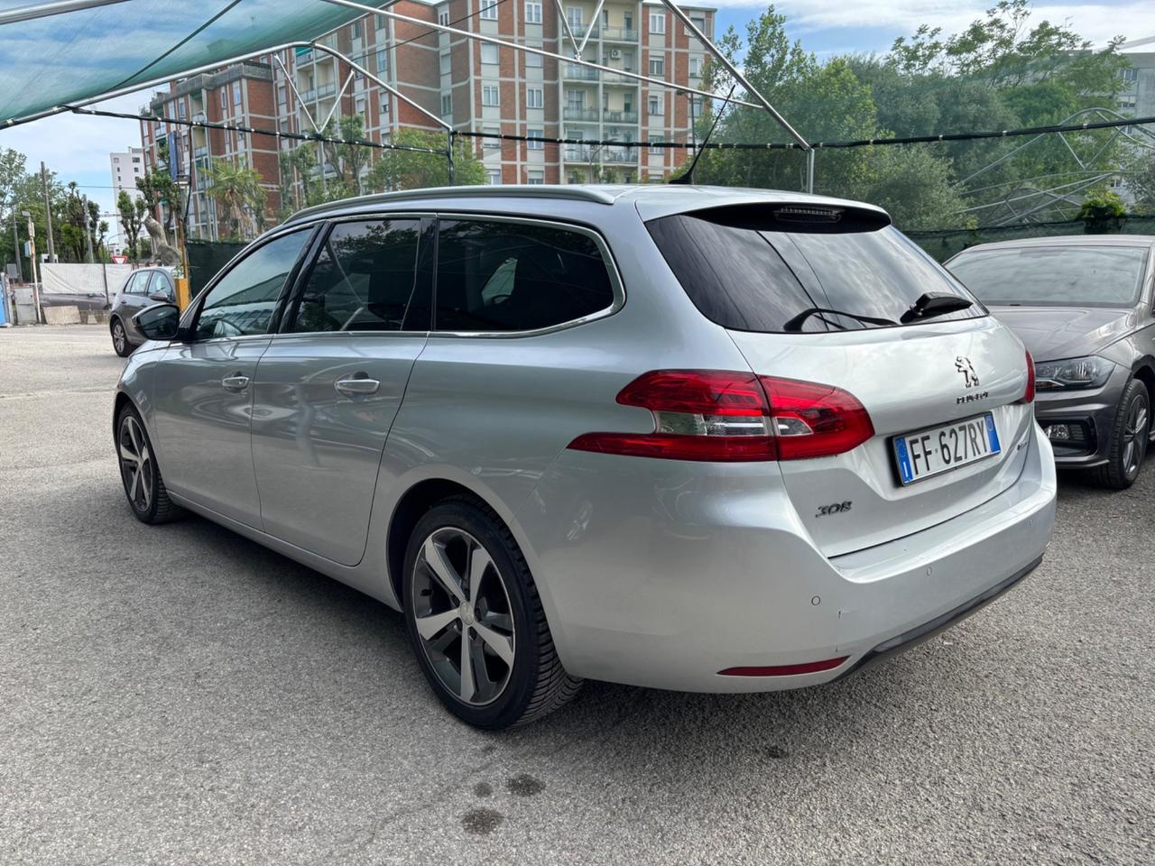 Peugeot 308 1.6 hdi 120cv automatica SW Allure