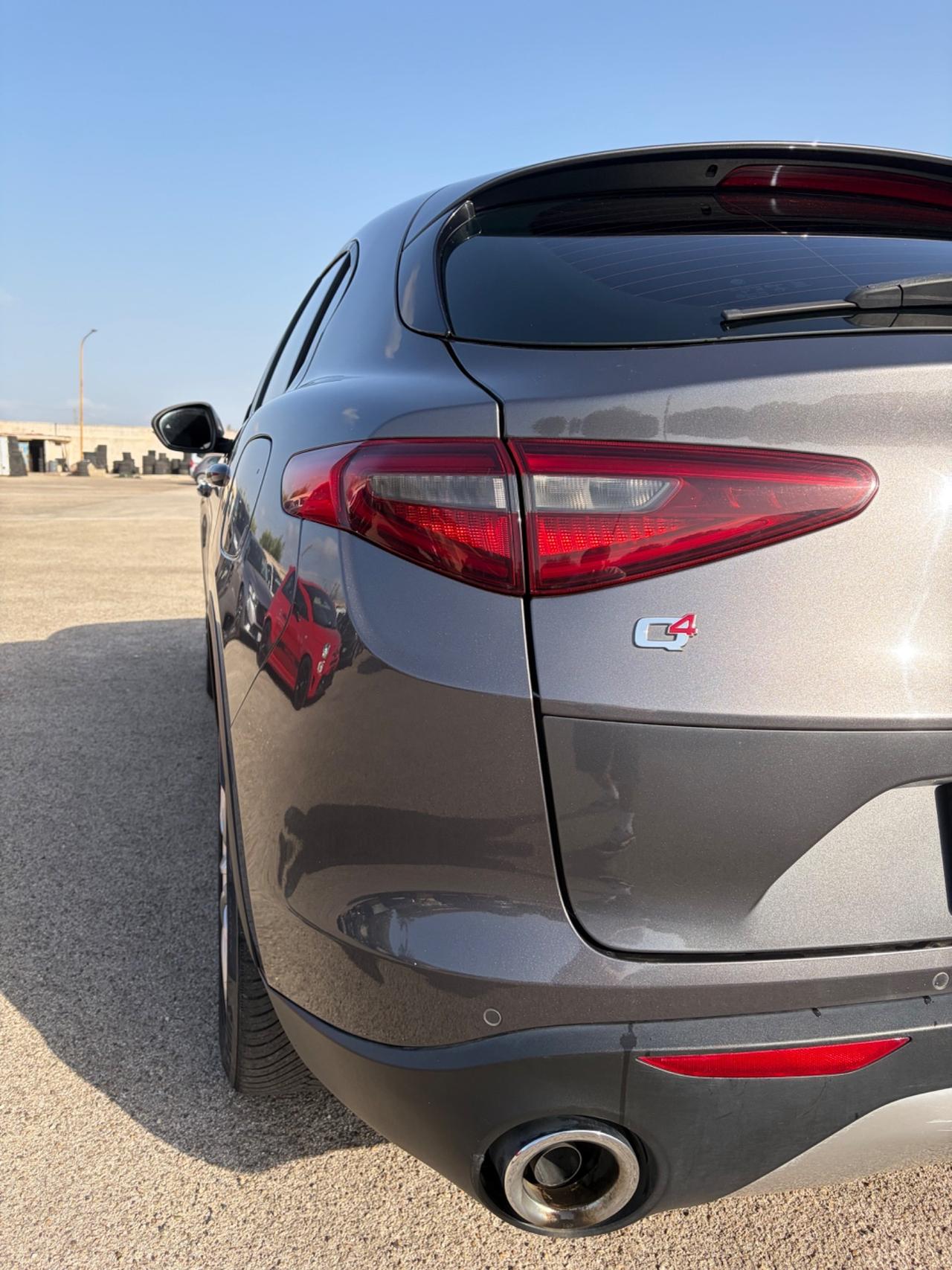 Alfa Romeo Stelvio 190 CV AT8 Q4 Executive