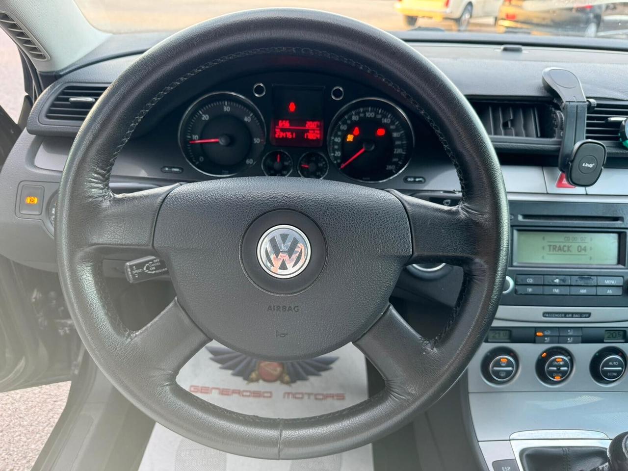 Volkswagen Passat 2.0 TDI DPF Var. Comfortline