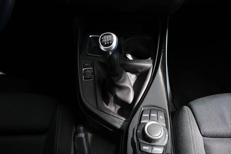 BMW Serie 1 (F20) 118D 5P. SPORT