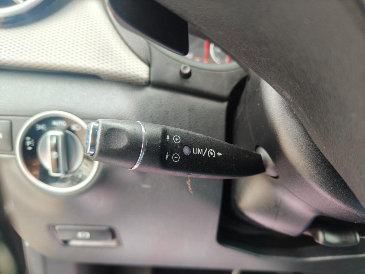 Mercedes-benz B 200 d Automatic Premium