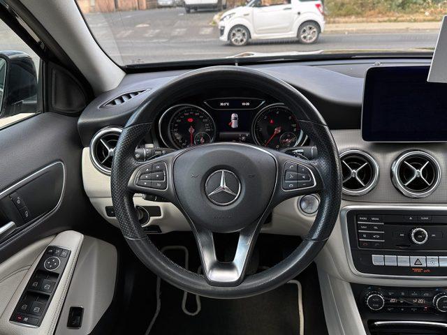 MERCEDES-BENZ GLA 200 d Automatic Sport NightPack