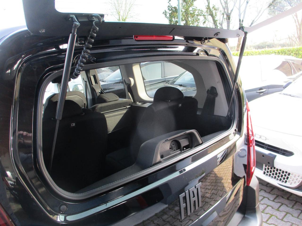 Fiat Doblo Passo Lungo 1.5 d Doblo 130cv auto 7p.ti CarPlay/Camera/SensoriPark