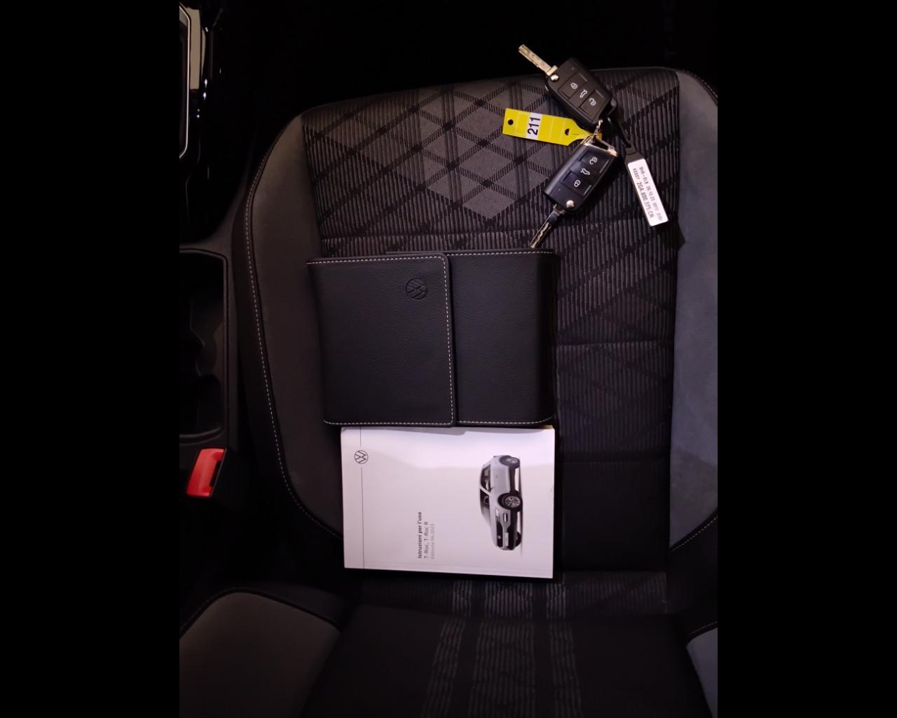 VOLKSWAGEN T-Roc I 2022 - T-Roc 1.5 tsi R-Line