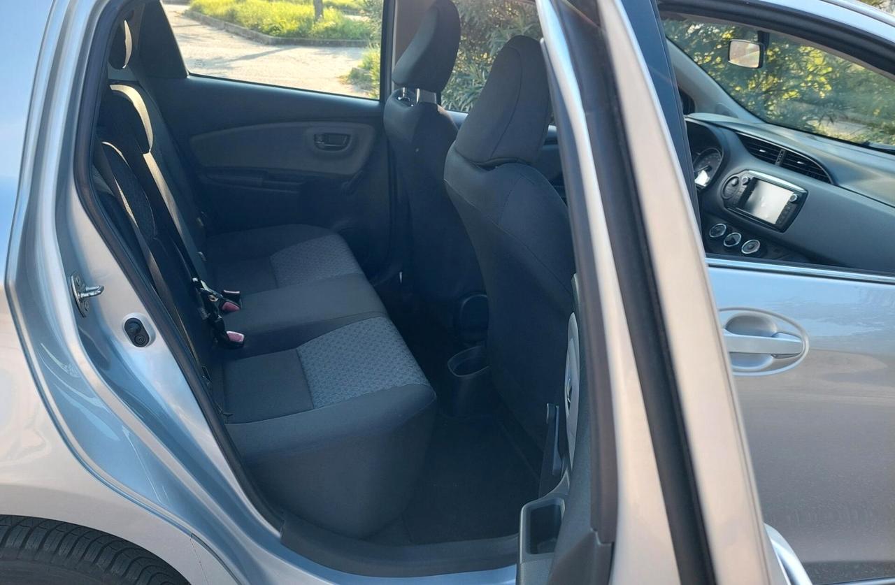 UNICO PROPRIETARIO - TOYOTA YARIS - 1.0 LOUNGE