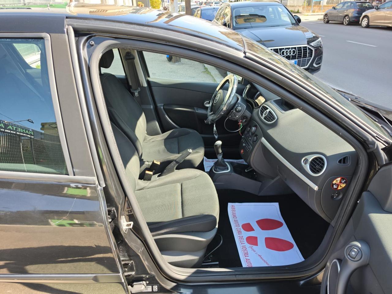 Renault Clio 1.2 16V 5 porte Dynamique