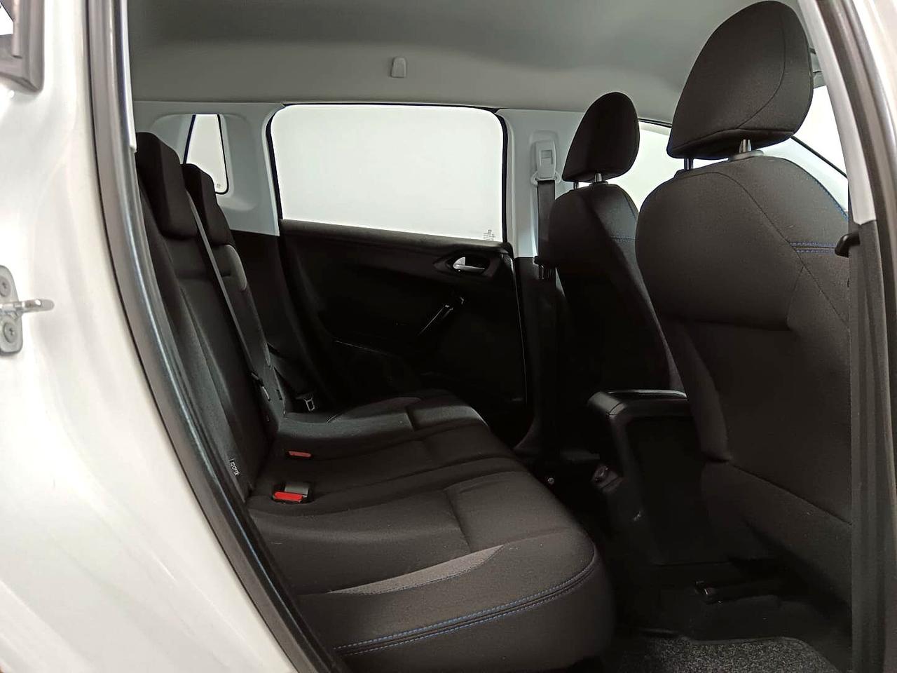 Peugeot 2008 Blue HDi 100 cv Allure