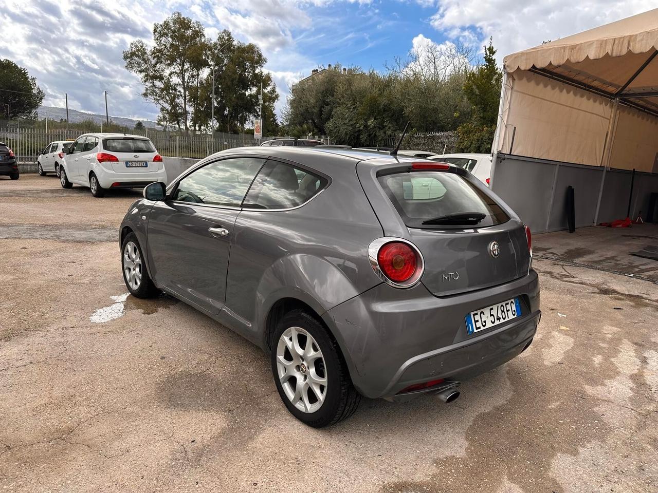 Alfa Romeo MiTo 1.6 JTDm-2 S&S Distinctive Sport Pack