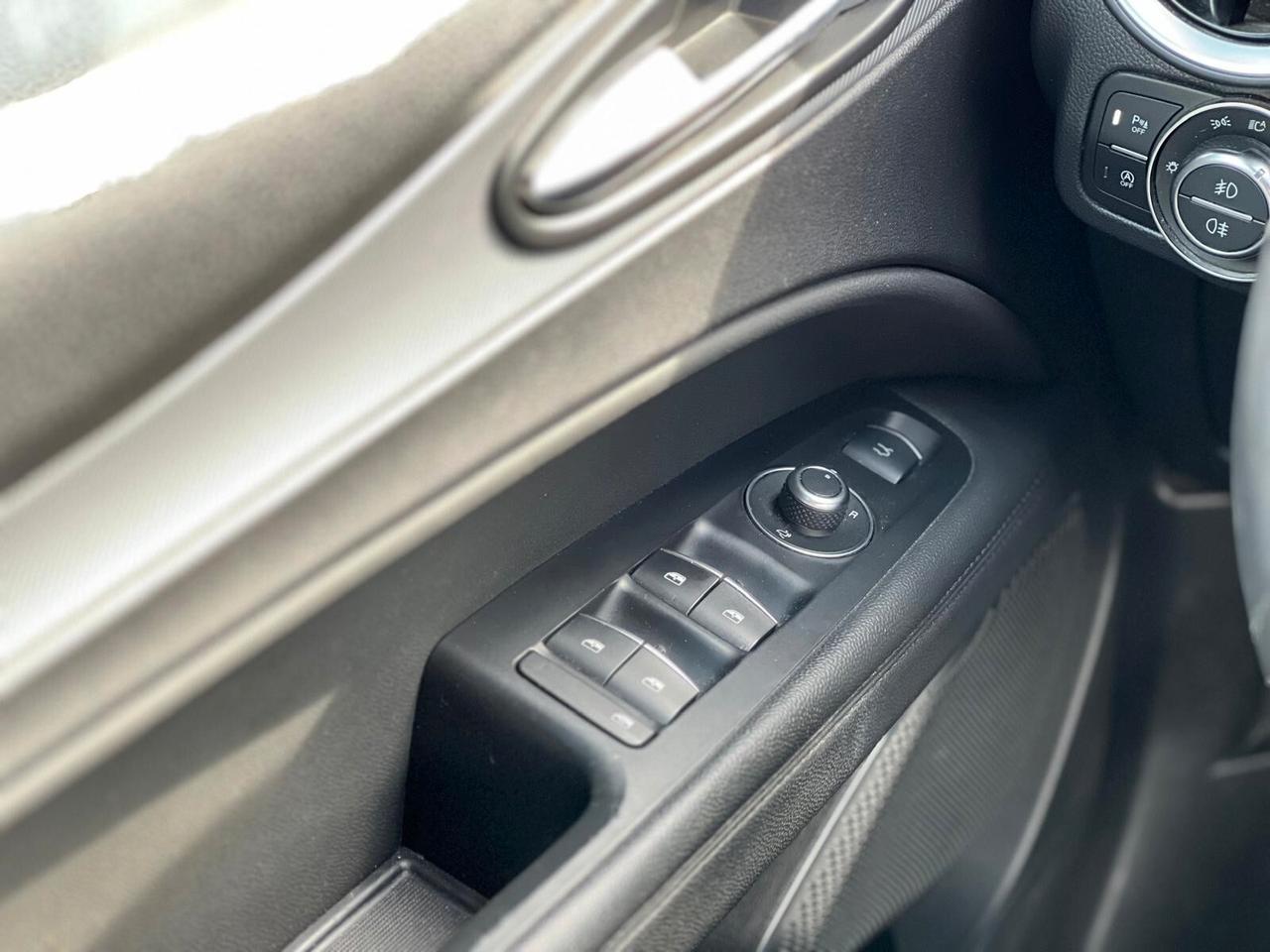 Alfa Romeo Stelvio 2.2 Turbodiesel 160 CV AT8 RWD Super Business N1