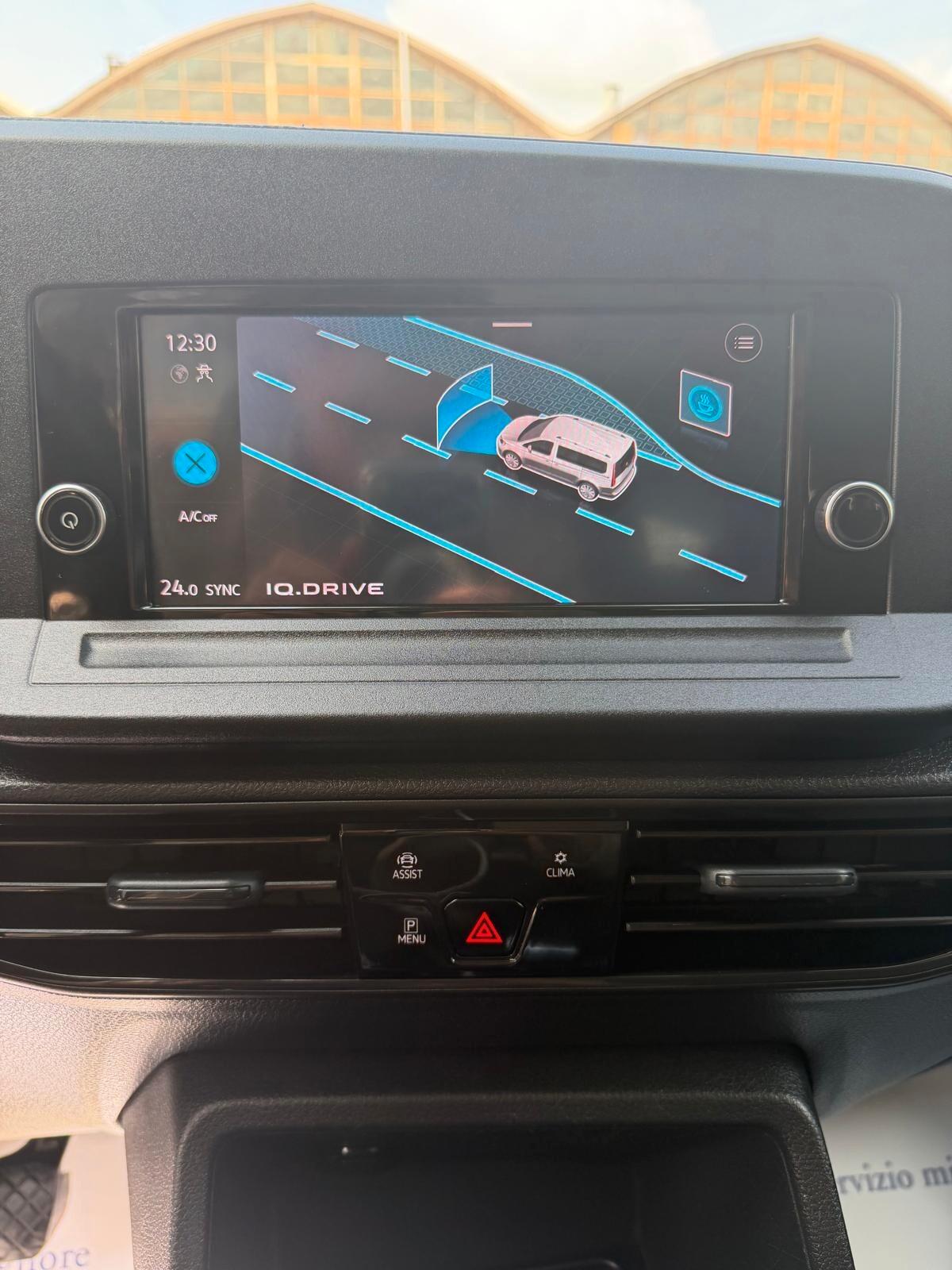 Volkswagen Caddy Pianale Ribassato 2.0 TDI 102 CV Space Maxi 7 POSTI DUE PORTIERE SCORREVOLI