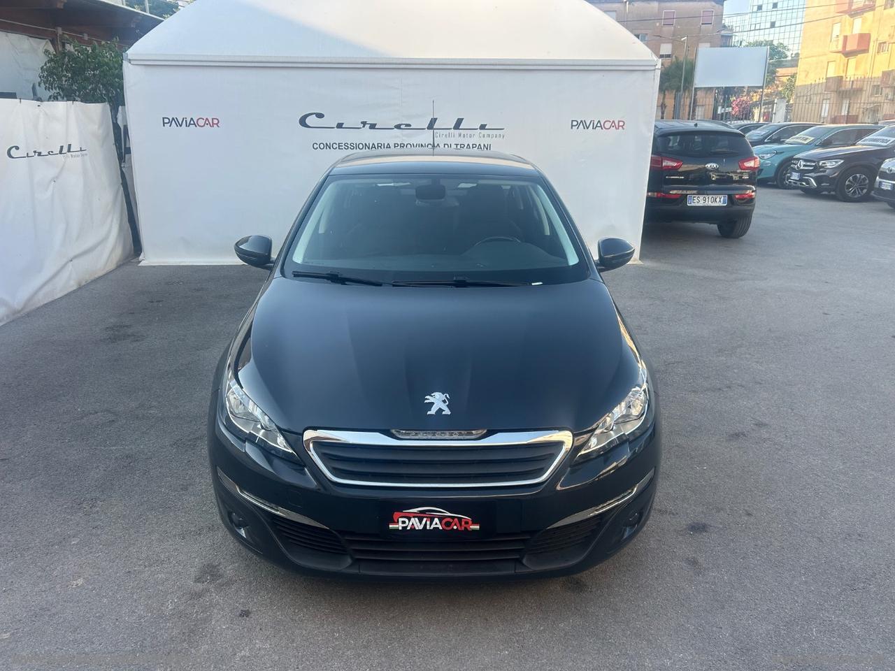 PEUGEOT 308 1.6 HDi 110 CV 5p. Féline