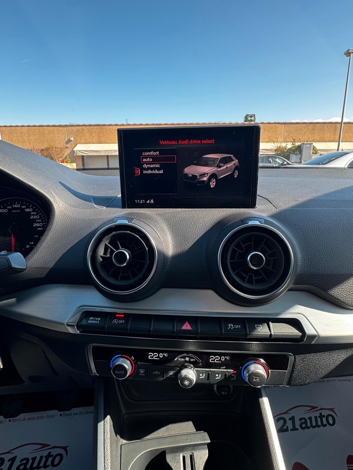 Audi Q2 30 TFSI Business