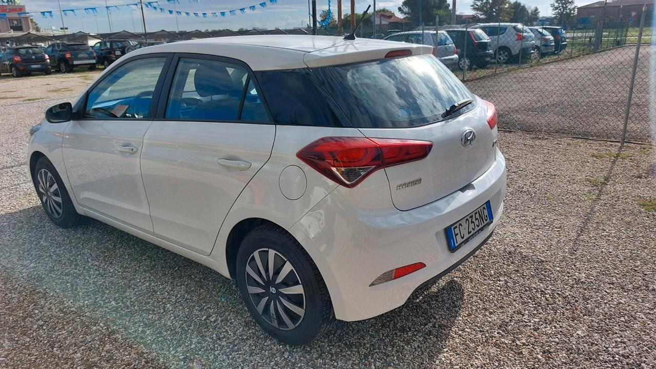 Hyundai i20 1.2 5 porte Classic