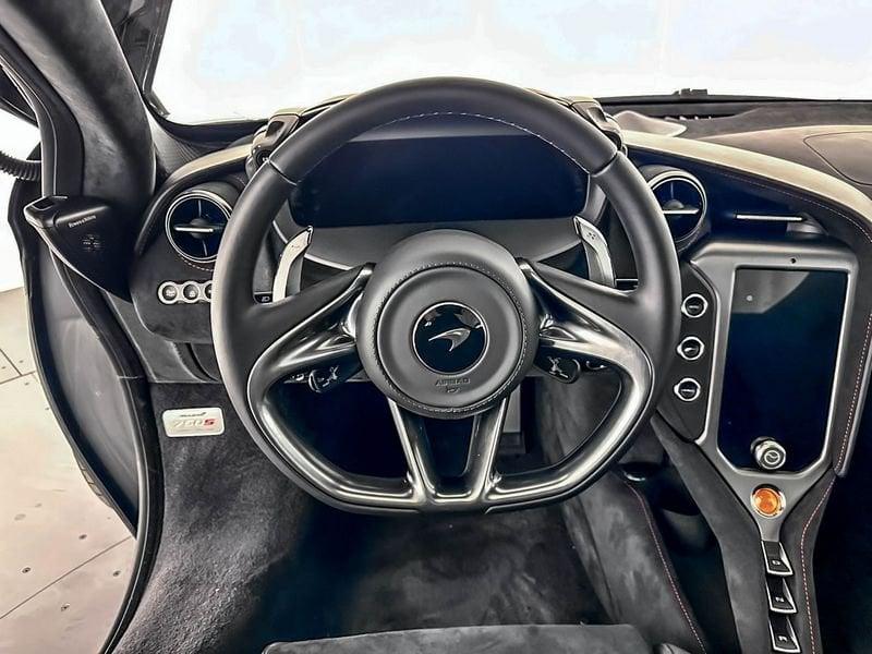 McLaren 750S Coupe MY27 Performance - McLaren Milano