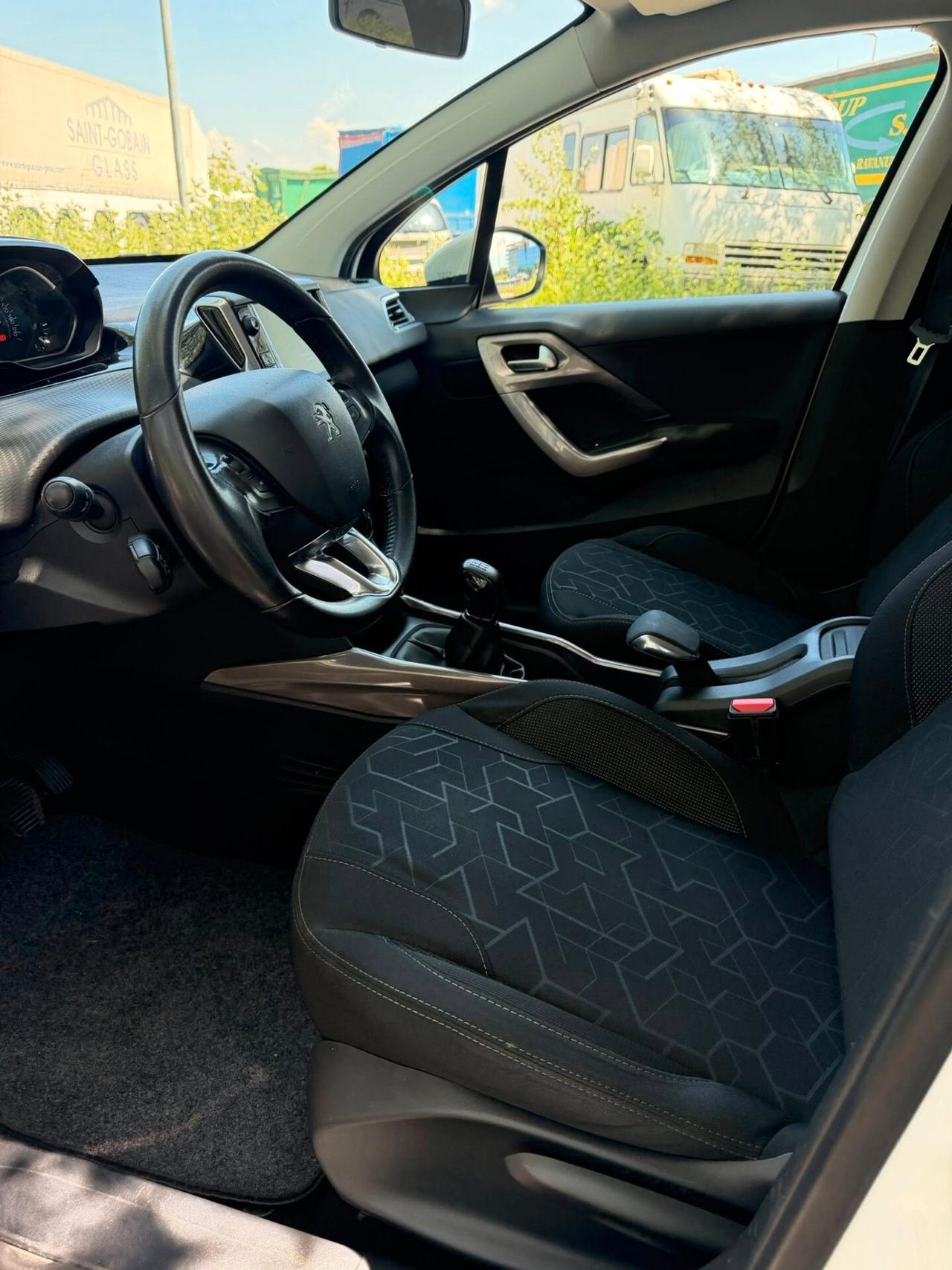 Peugeot 2008 BlueHDi 120 S&S Black Matt
