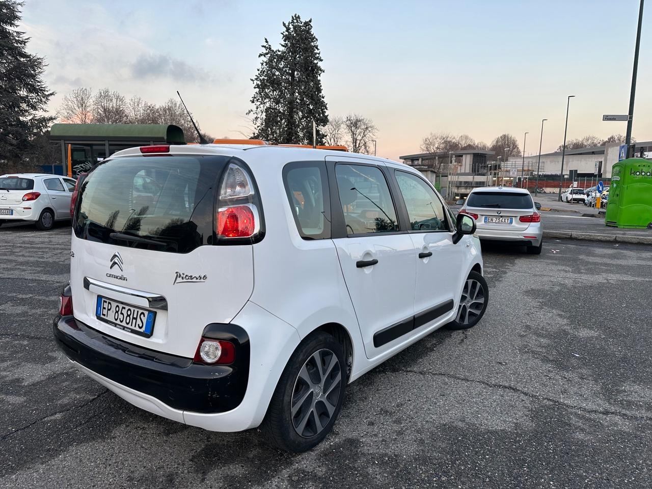 Citroen C3 Picasso C3 Picasso 1.4 VTi 95 metano della casa