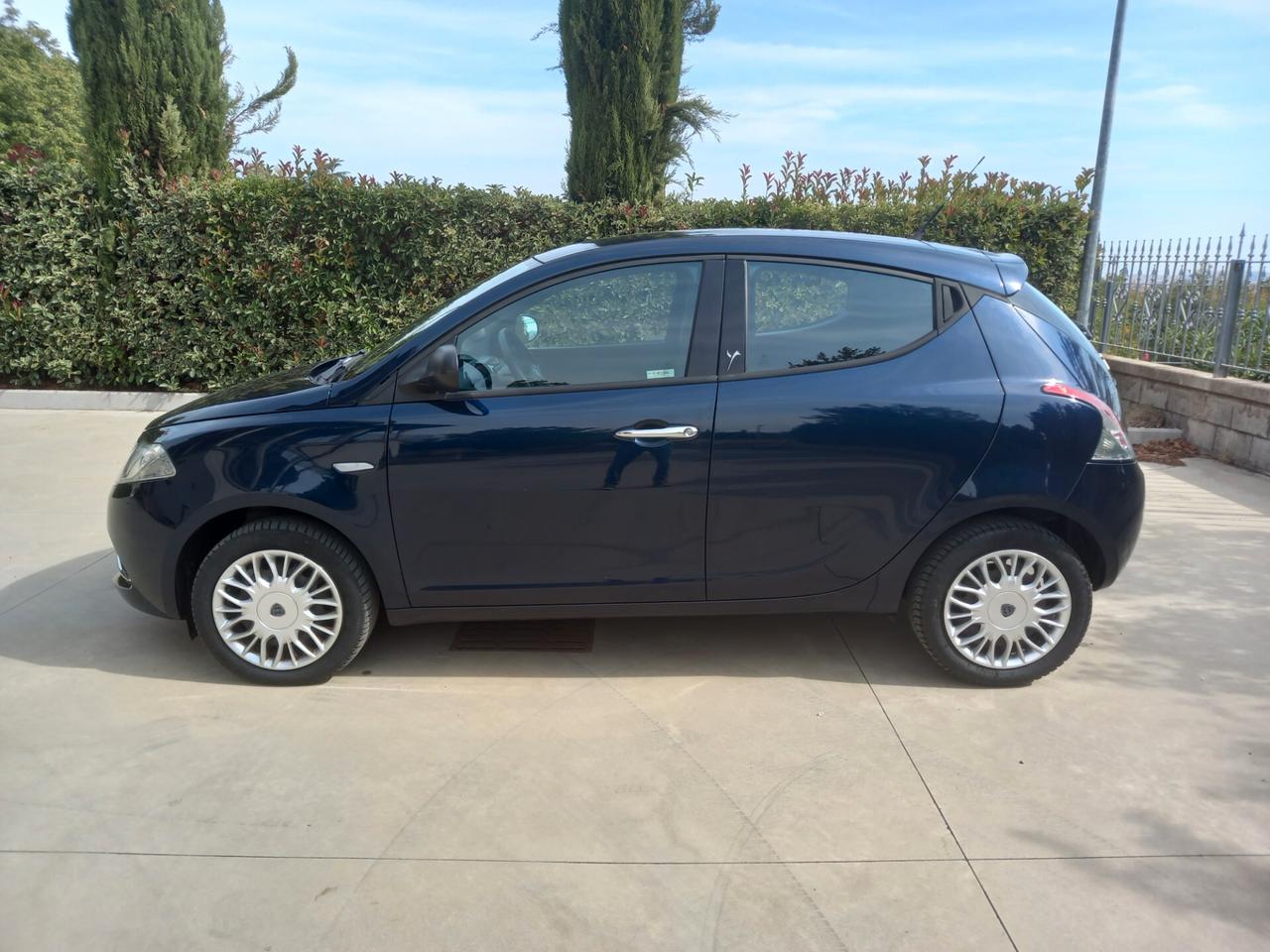Lancia Ypsilon 1.2 69 CV