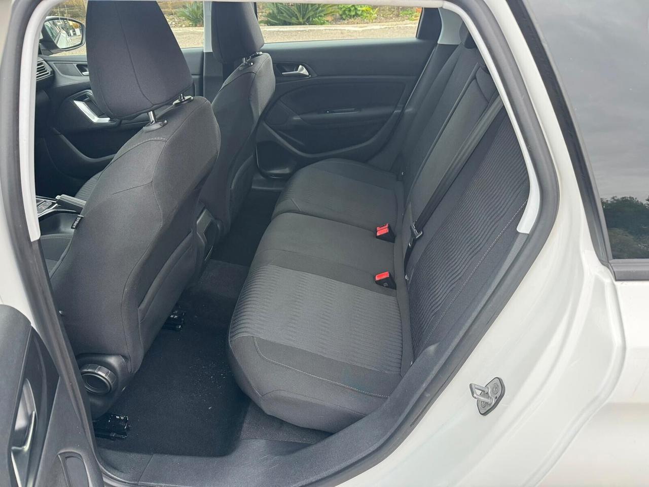 Peugeot 308 1.6HDI 120CV