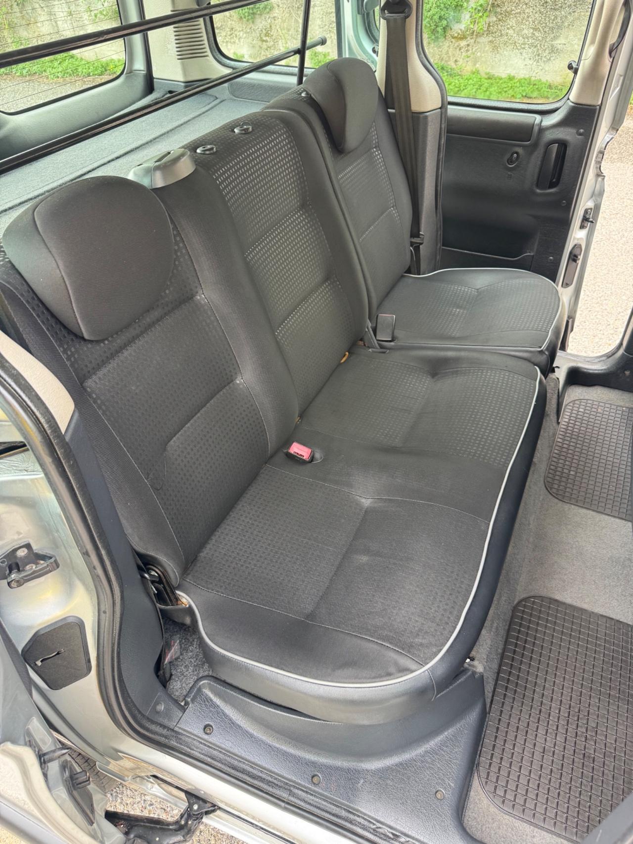 Peugeot Ranch 4 Posti