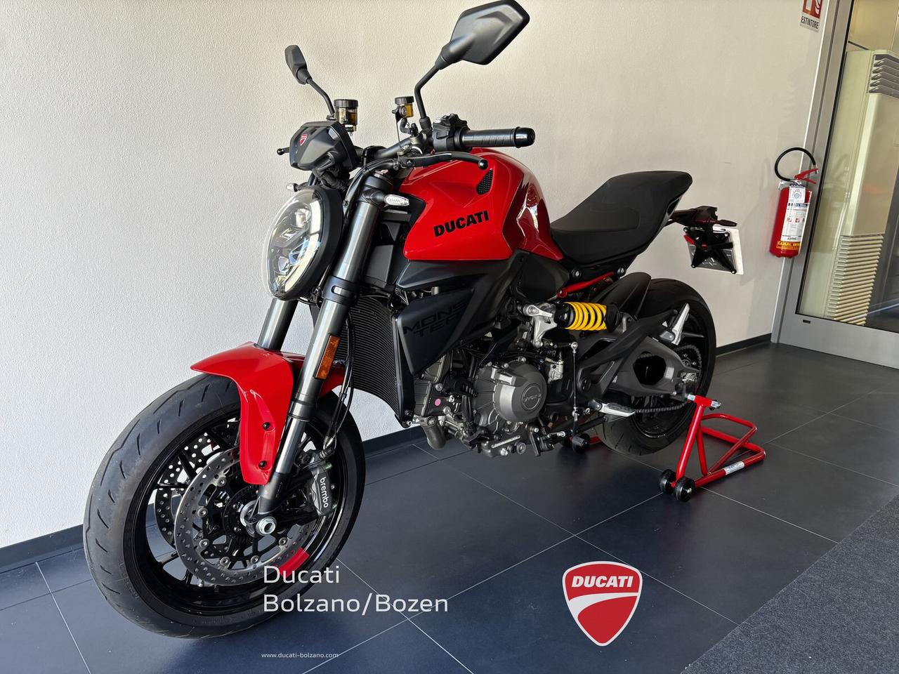 Ducati Monster V2 896