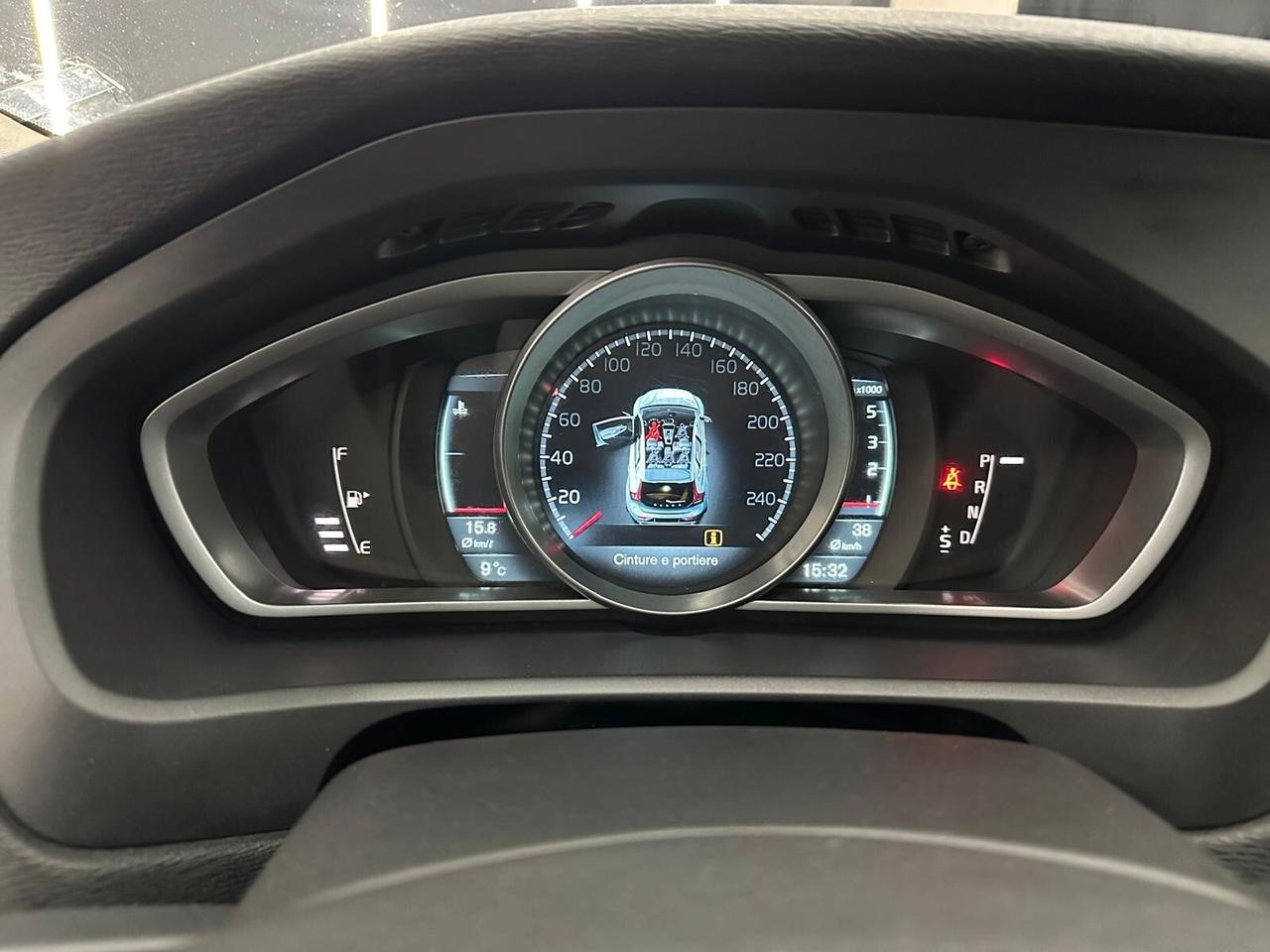 Volvo V40 V40 II 2012 1.6 d2 R-design Momentum