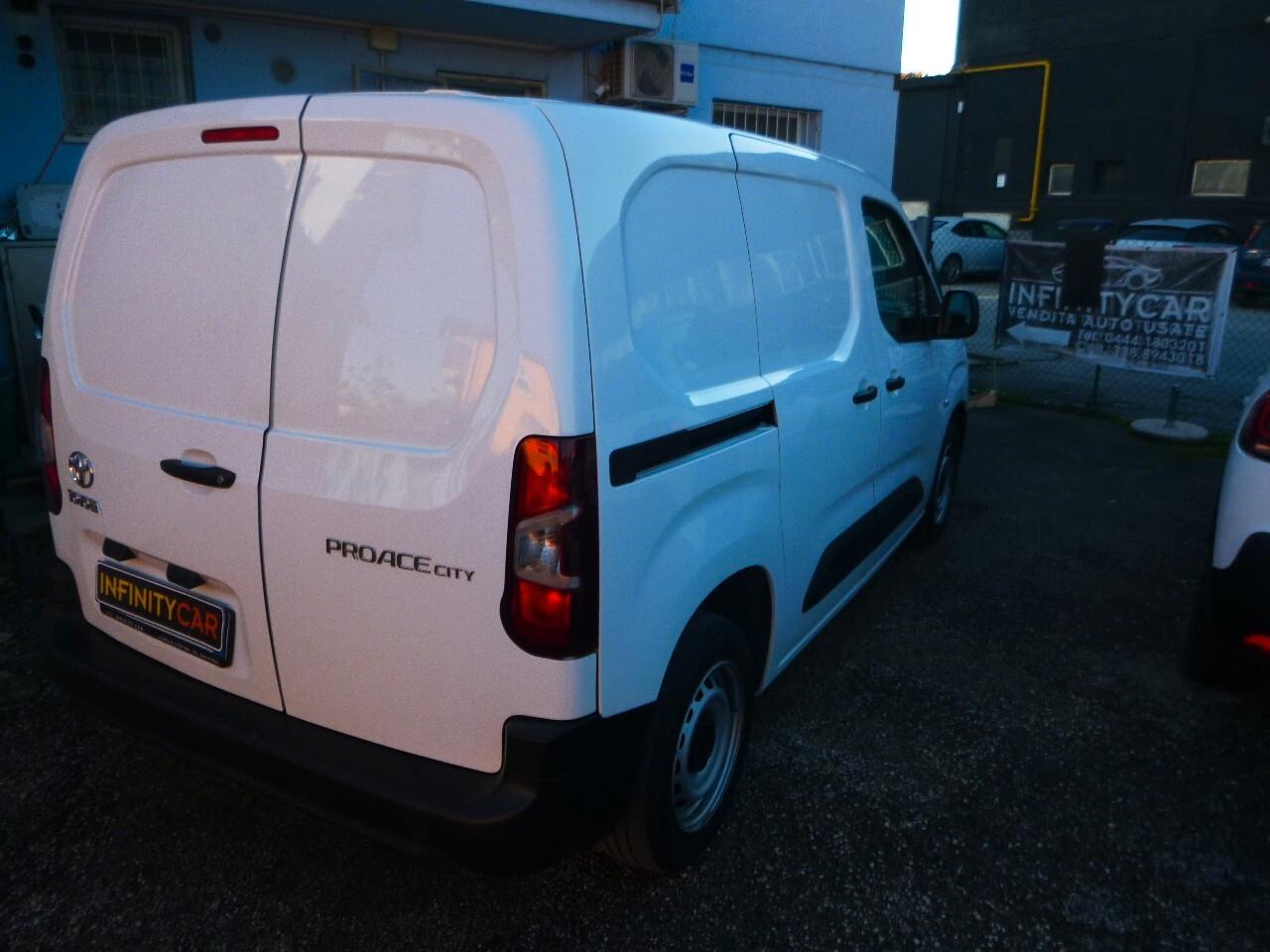 Toyota Proace City 1.5D 75 CV S&S PC 4p. Ground 13500€+IVA