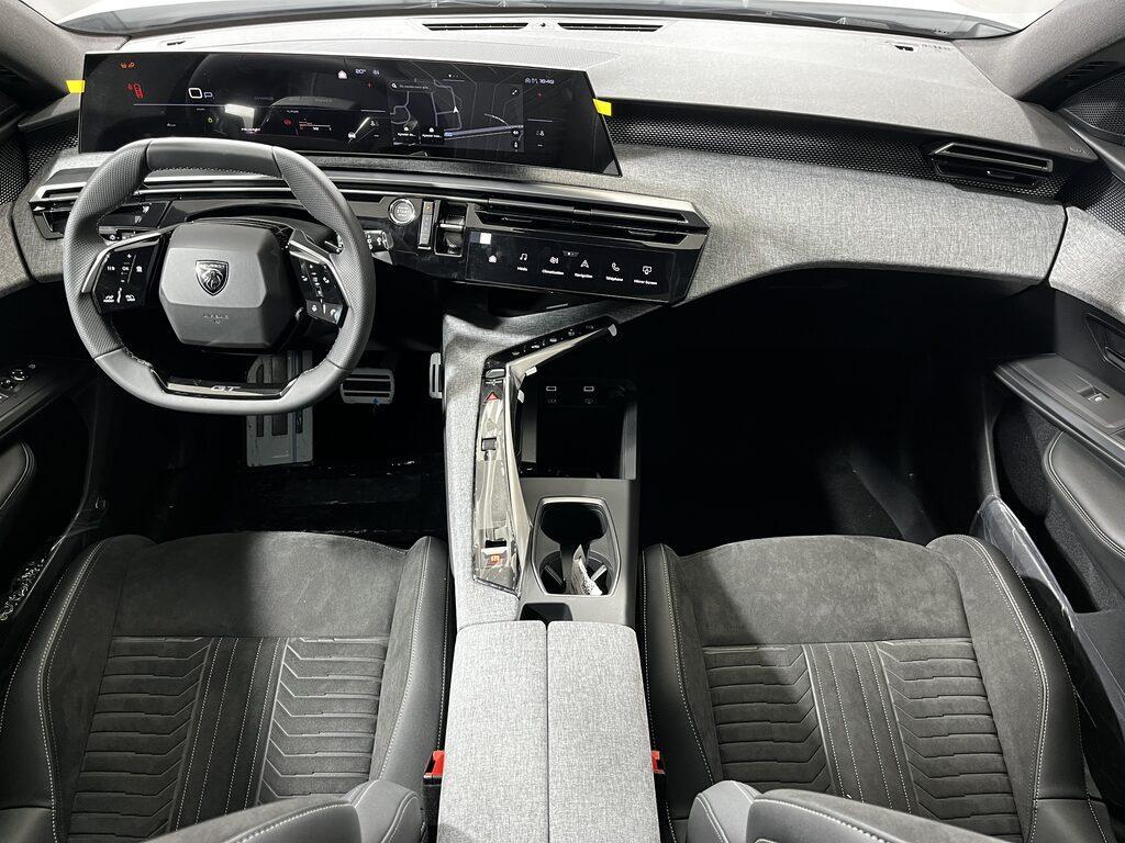 Peugeot 5008 1.2 hybrid GT 136cv e-dcs6