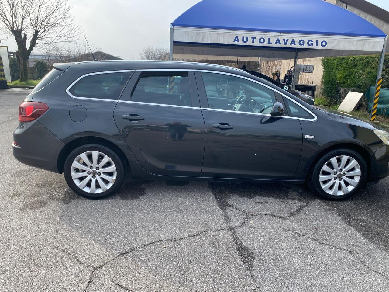 Opel Astra 1.4 Turbo 140CV Sports Tourer GPL Tech Elective