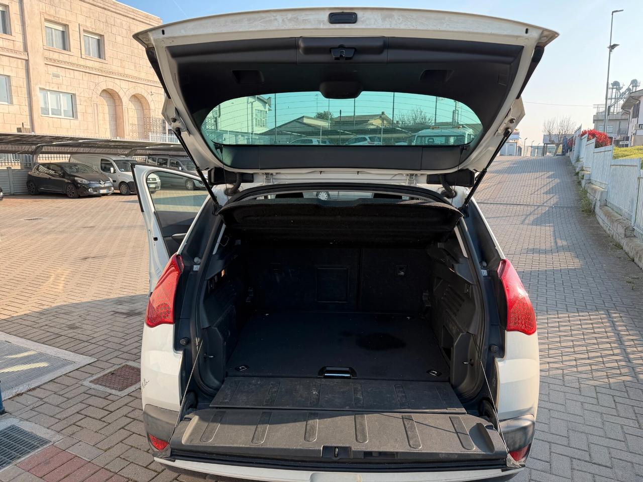 Peugeot 3008 1.6 HDi 110CV Tecno