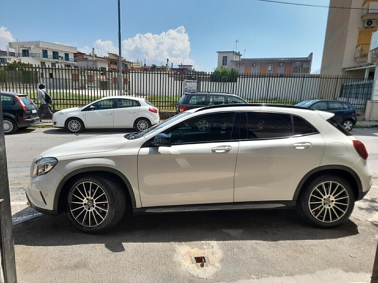 Mercedes-benz GLA 180 d Automatic Premium