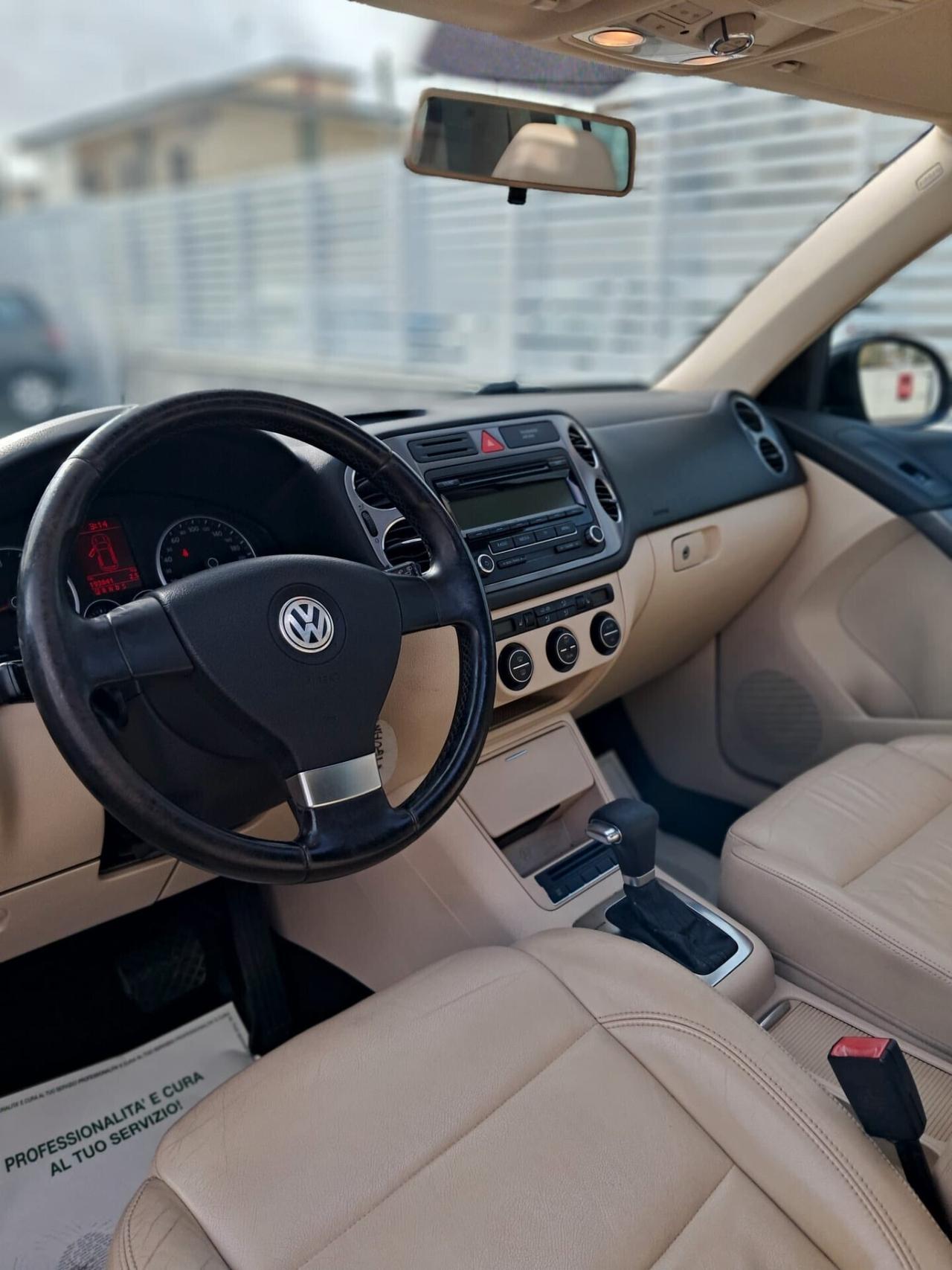 Volkswagen Tiguan 2.0 TDI DPF 4MOTION tiptronic Sport & Style