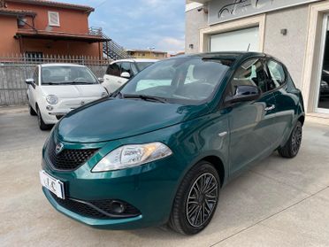 Lancia Ypsilon 1.0 FireFly 5 porte S&S Hybrid Ecochic