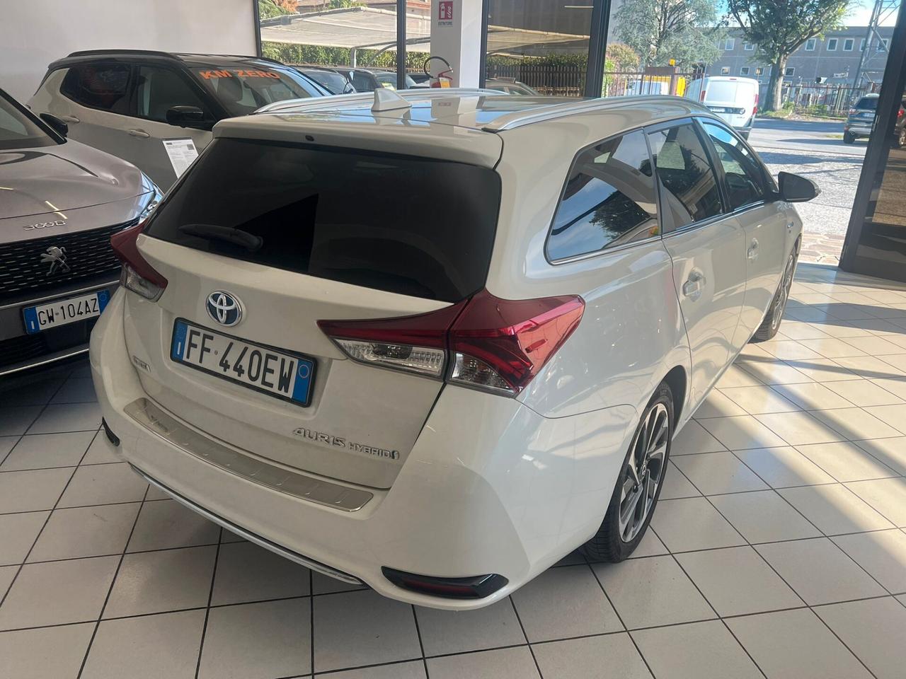 Toyota Auris Touring Sports 1.8 Hybrid Lounge
