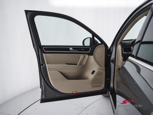VOLKSWAGEN Touareg 3.0 TDI 245 CV tiptronic BlueMotion Technology - P
