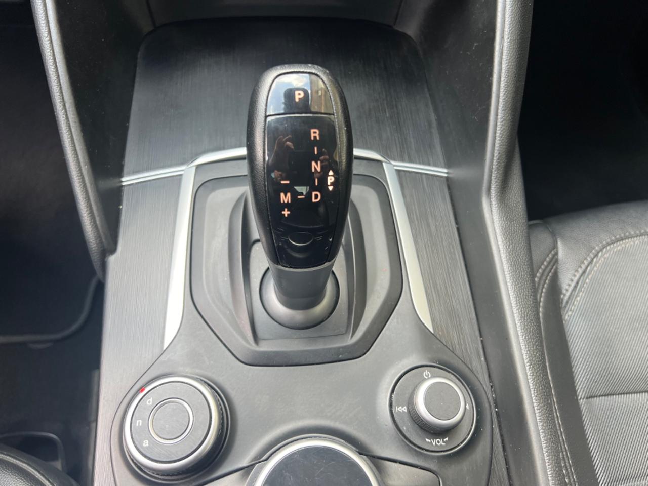 Alfa Romeo Giulia 2.2 Turbodiesel 150 CV AT8