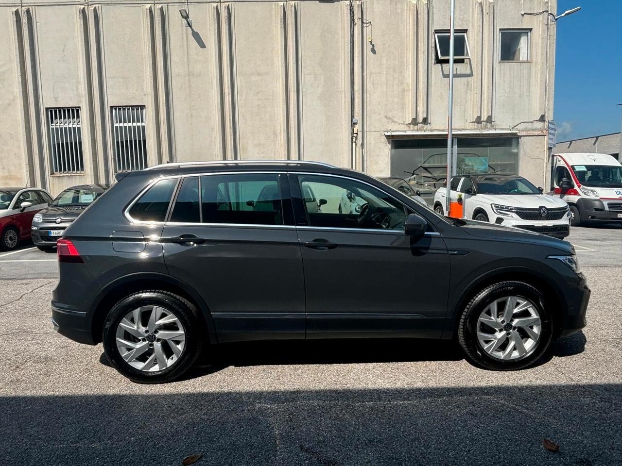 Volkswagen Tiguan 2.0 TDI 150 CV SCR DSG 4MOTION Elegance