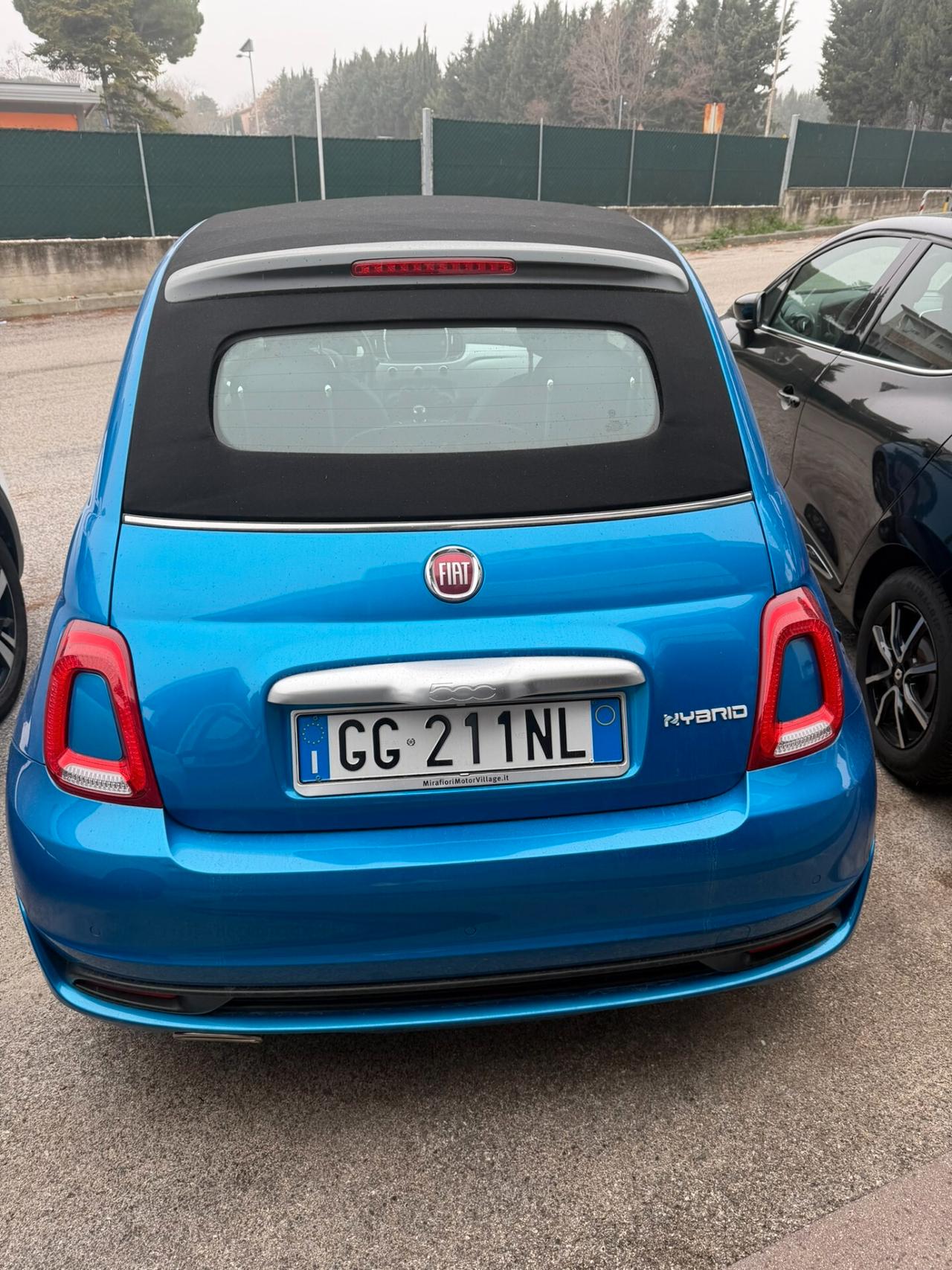 Fiat 500 C 1.0 Hybrid Hey Google