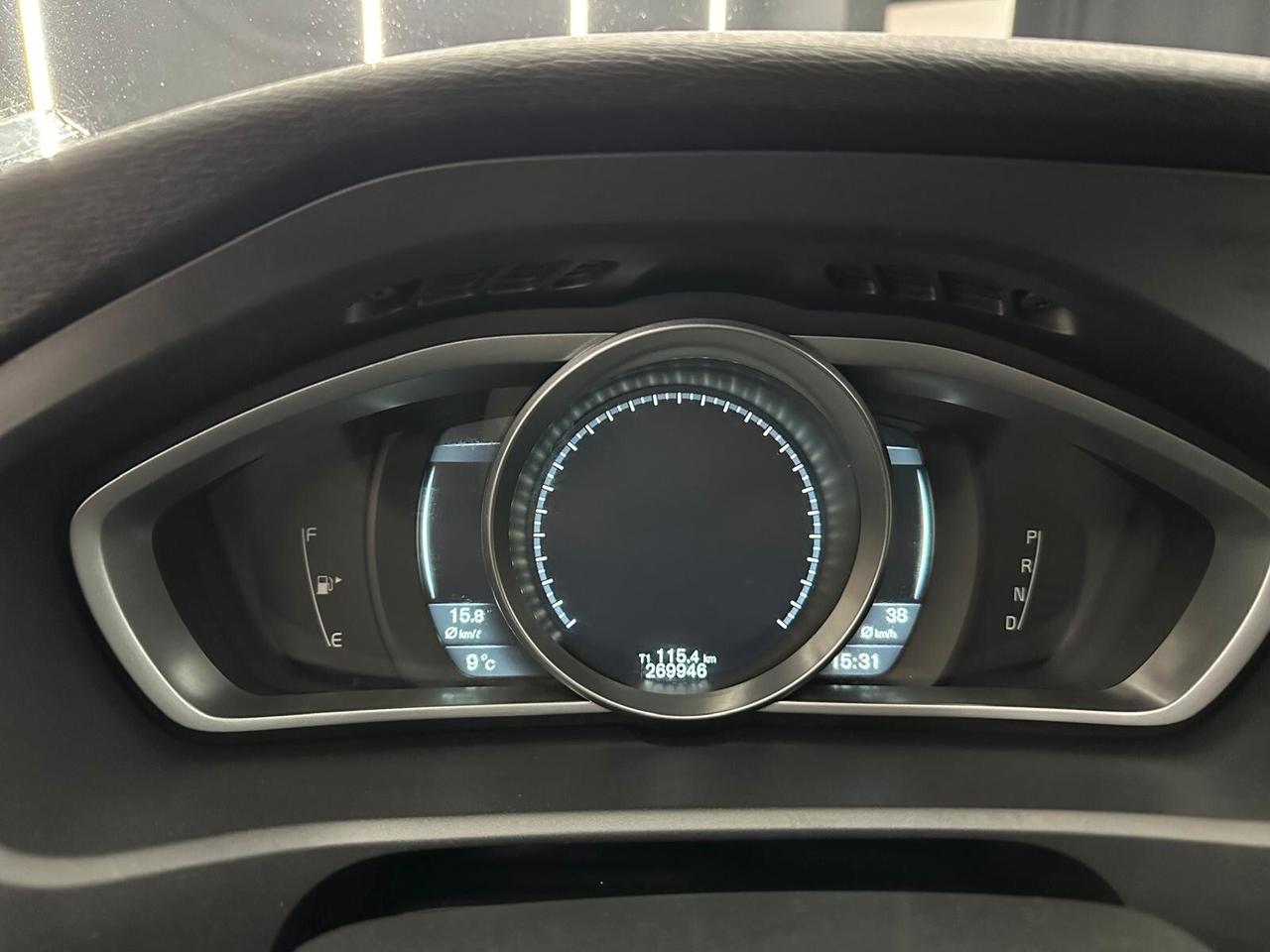 Volvo V40 V40 II 2012 1.6 d2 R-design Momentum