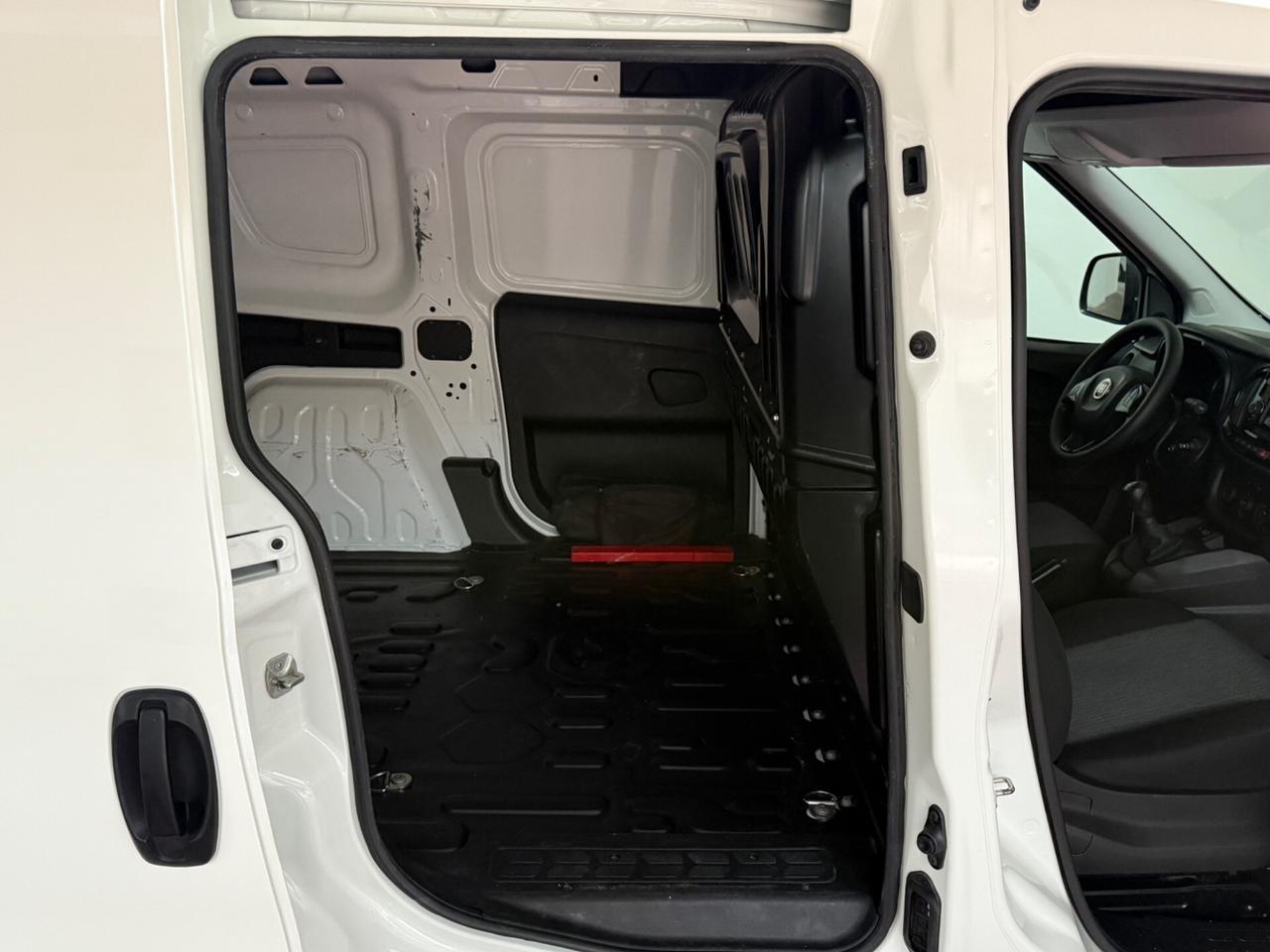 FIAT DOBLÒ CASSONE / PORTA LATERALE