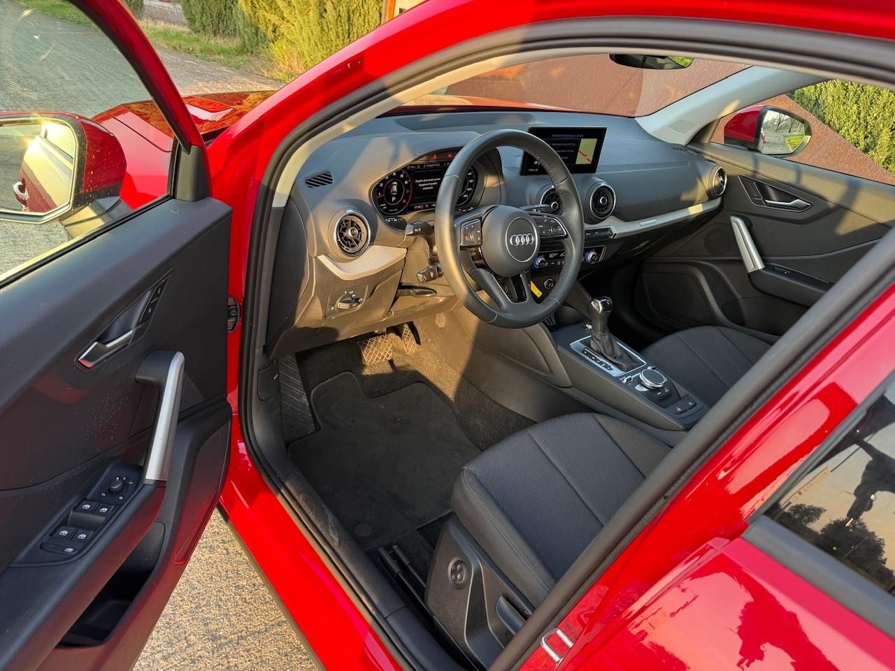 Audi Q2 40 TFSI quattro S tronic Business Advanced