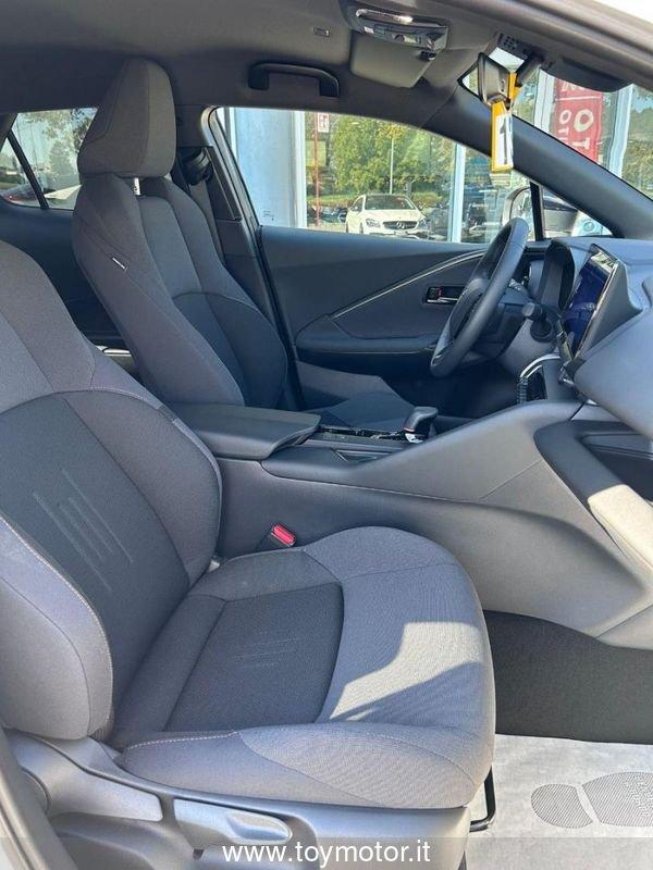 Toyota C-HR (2023-) 1.8 HV Trend