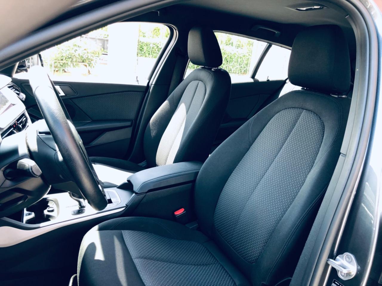 Bmw 116 116i 5p. Business sport