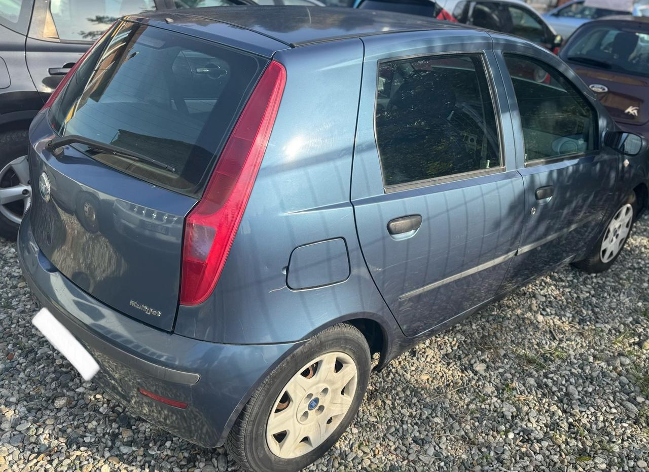 Fiat Punto 1.3 Mjet dinamic 5 porte adatta neopatentati