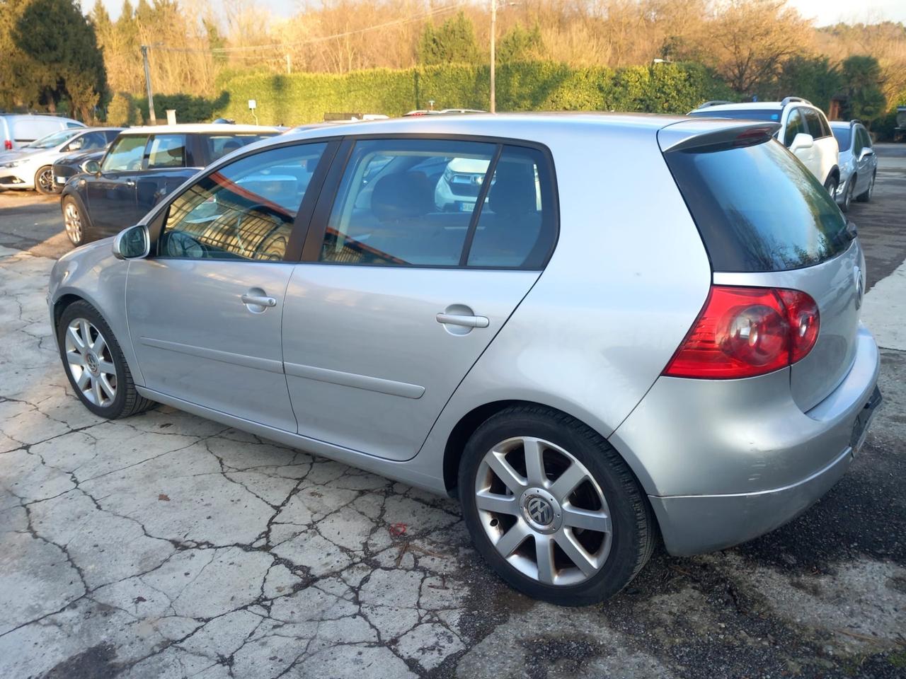 Volkswagen Golf 1.9 TDI 5p. Sportline