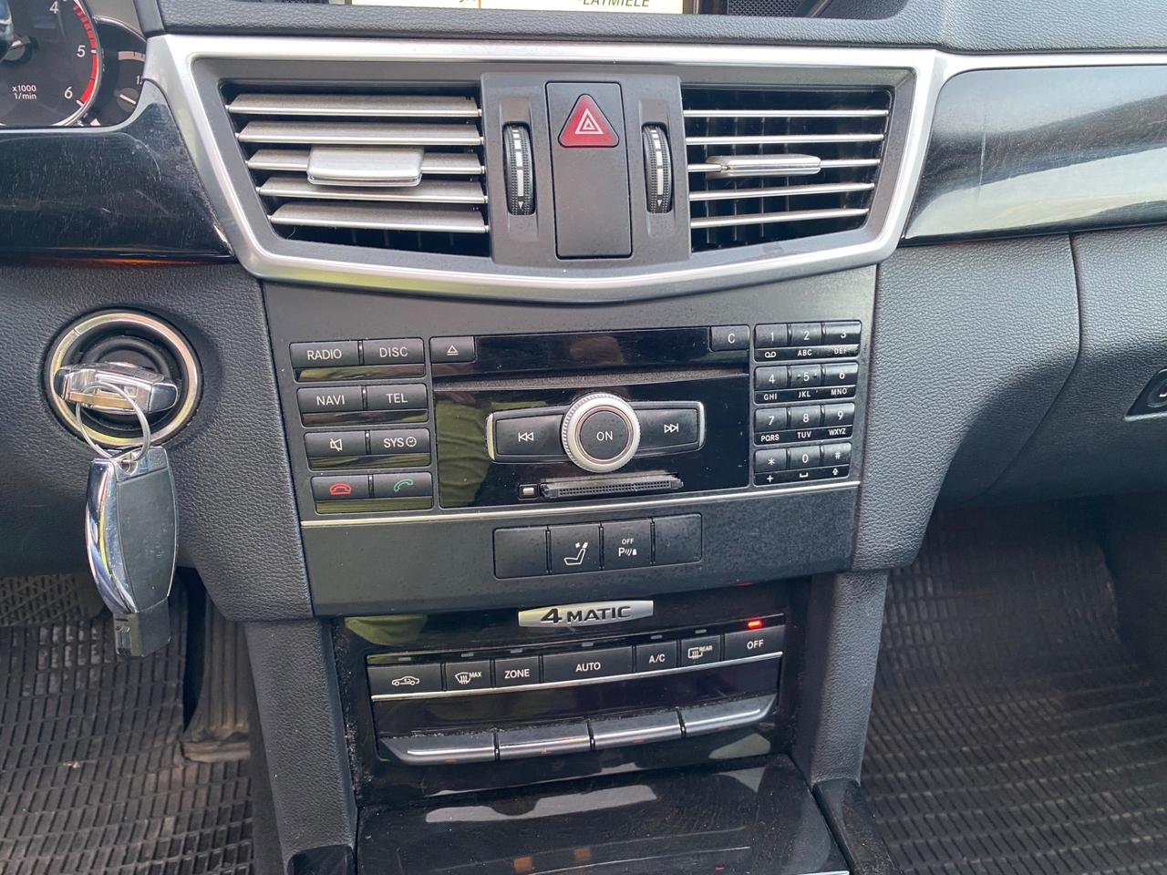 Mercedes E 350 S.W 4 MATIC TETTO APRIBILE FULL