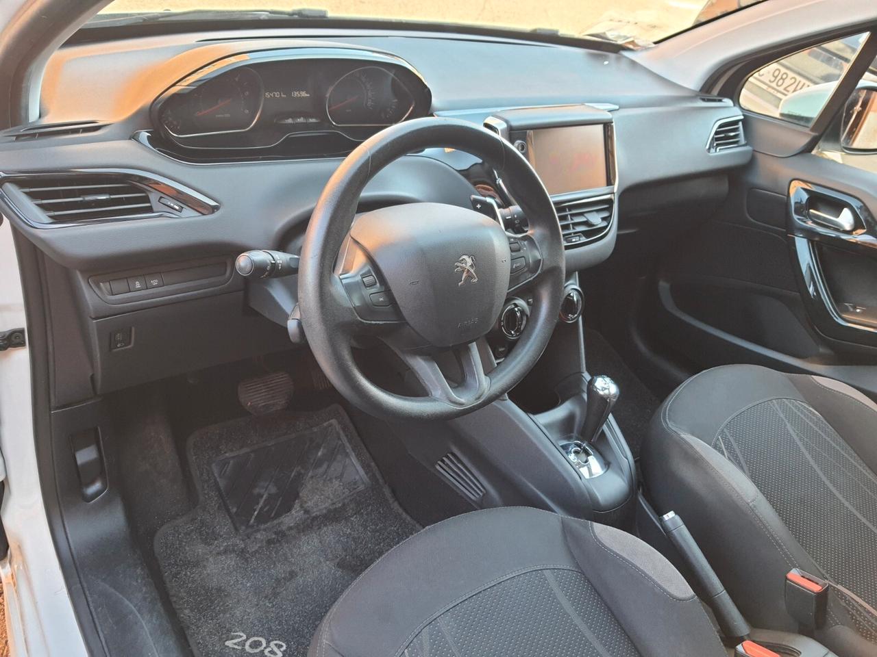Peugeot 208 1.4 e-HDi 68 CV S&S robotizzato 5 porte Active