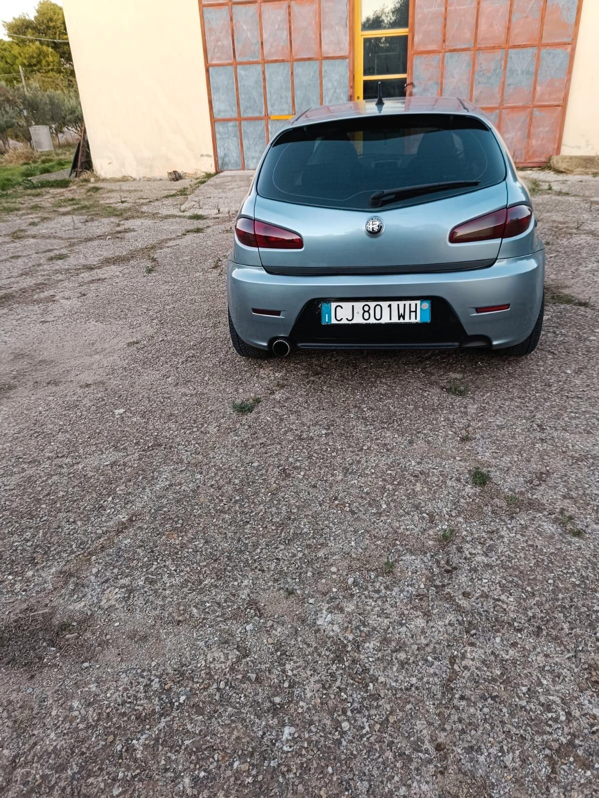 Alfa Romeo 147 1.9 JTD 16V cat 5 porte Distinctive