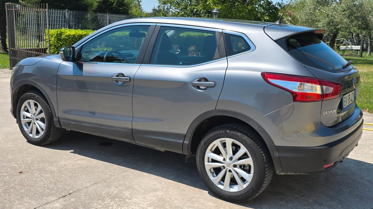 Nissan Qashqai 1.5 dCi DPF Tekna