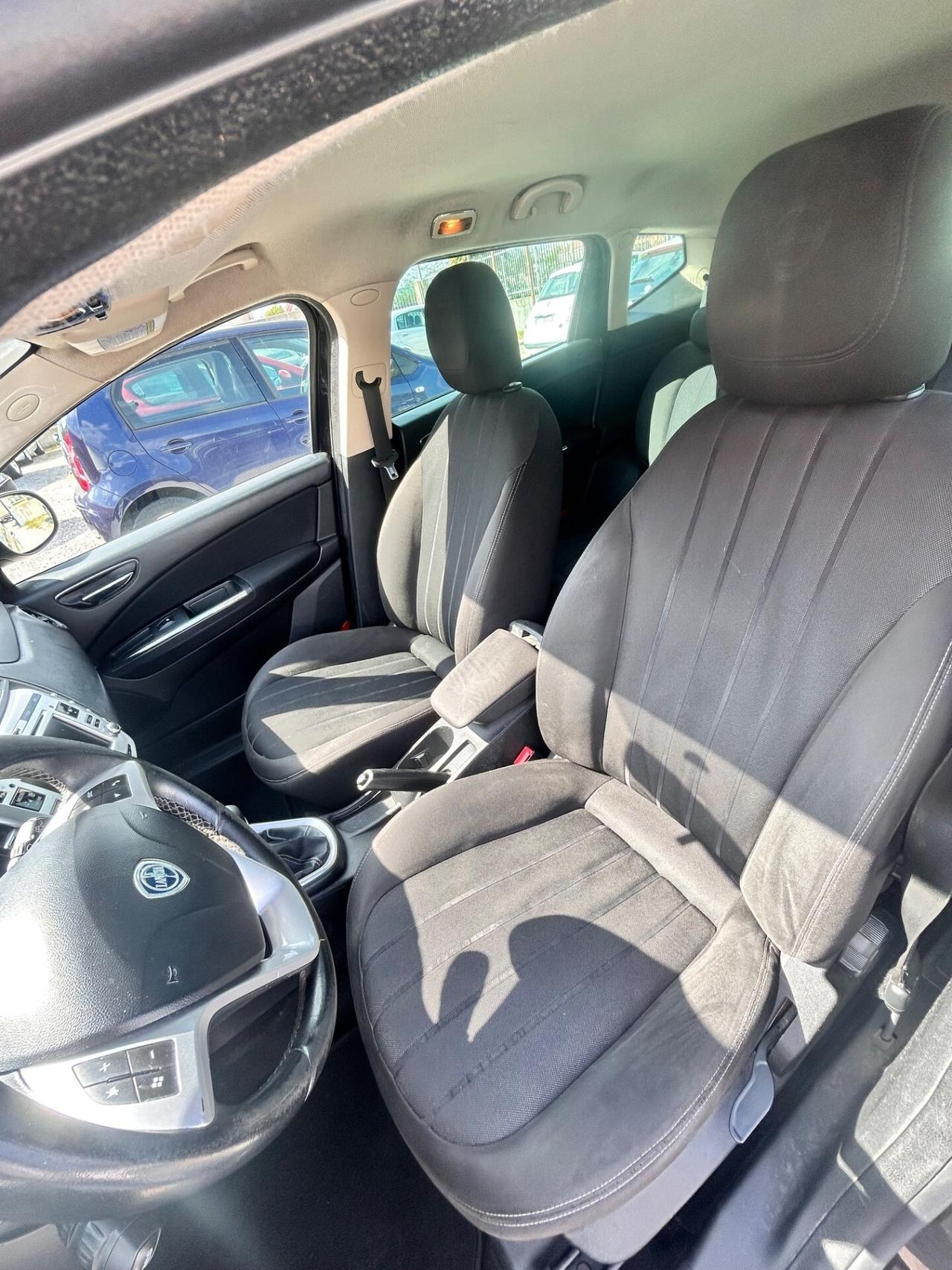 Lancia Delta 1.6 MJT DPF Business