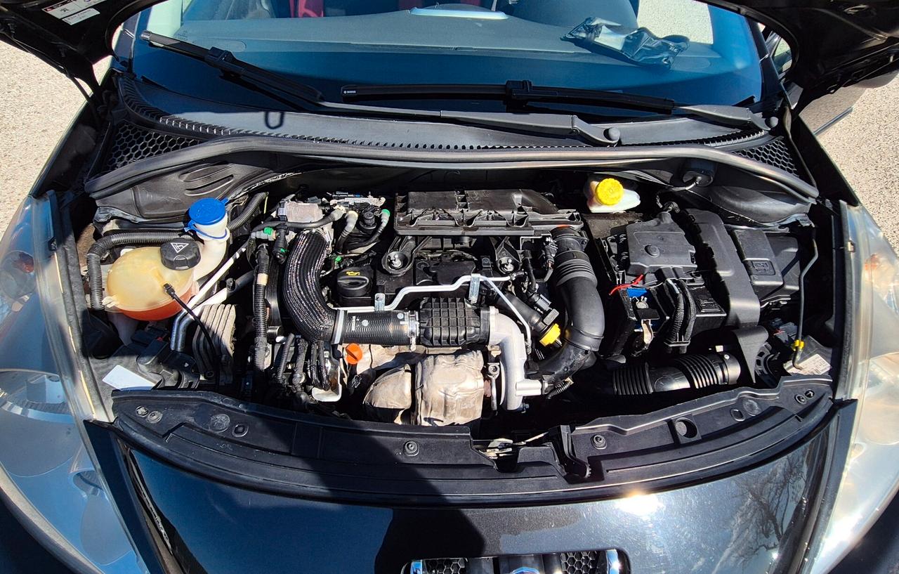 Peugeot 207 1.4 HDi 70CV 5p. Allure